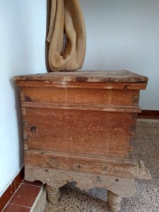 Arca antigua madera