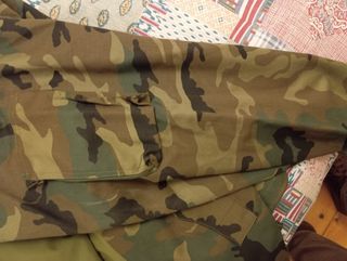 Chaqueta militar camuflaje sin usar