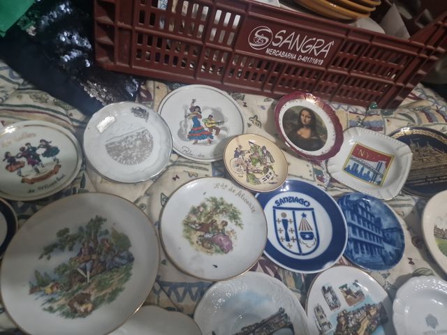 Platillos recuerdos varios paises