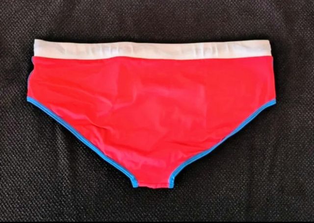 Bañador Slip Calzedonia rojo