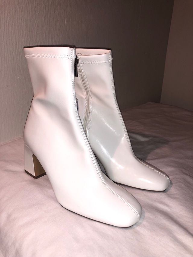 Botines Bershka blancos, talla 37