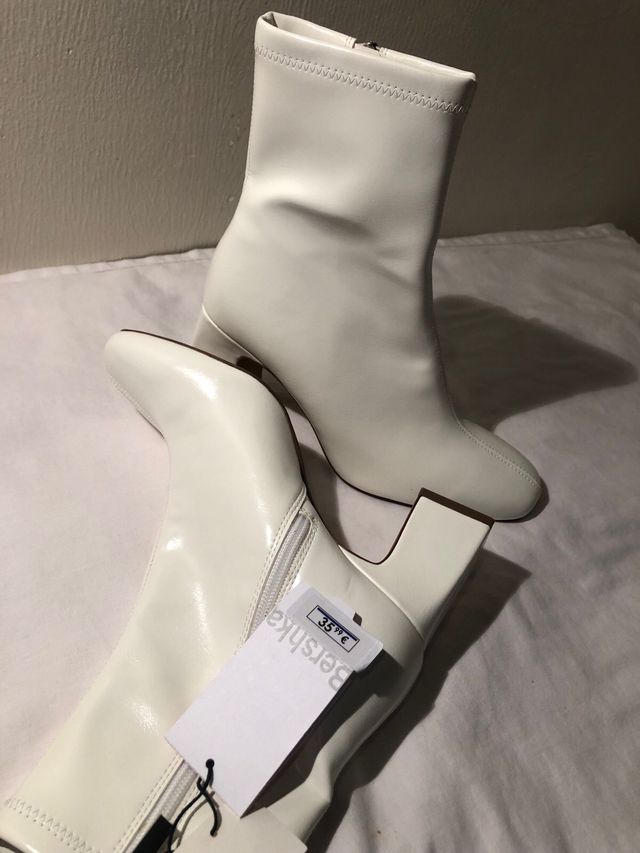 Botines Bershka blancos, talla 37
