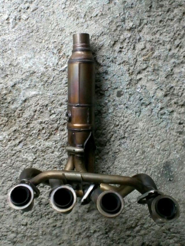 Colector escape Kawasaki