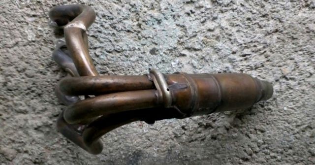 Colector escape Kawasaki