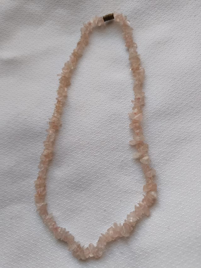 Gargantilla de Cuarzo Rosa