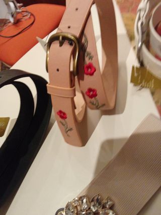 Cinturones mujer: varios modelos