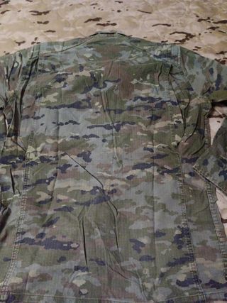 Lote 1 Uniforme verde pixelado