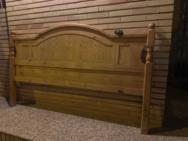 Testiera provenzale in legno massello