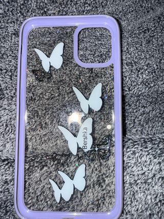 Funda iPhone 11 Bershka Mariposas