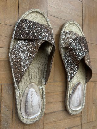 Sandalias planas de esparto