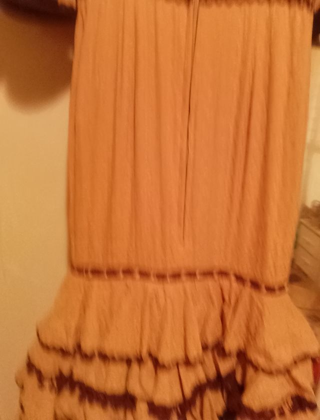 Traje Flamenca beige y marrón