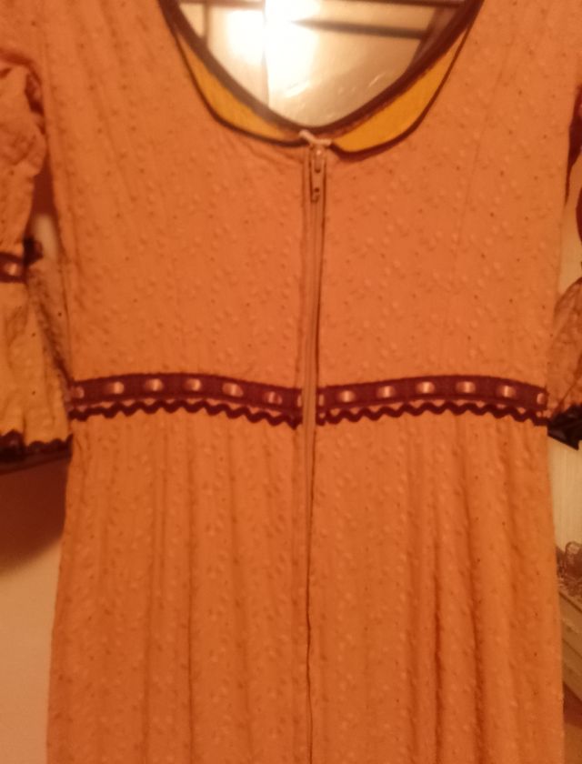 Traje Flamenca beige y marrón