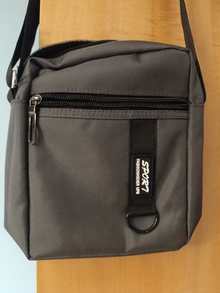 Bandolera SPORT7 gris
Medidas 20x15x6