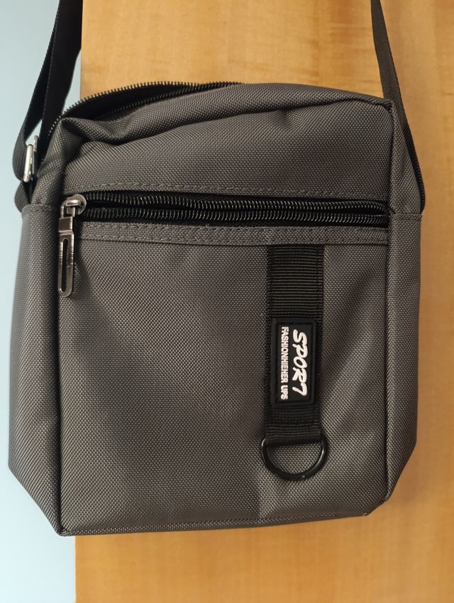 Bandolera SPORT7 gris Medidas 20x15x6