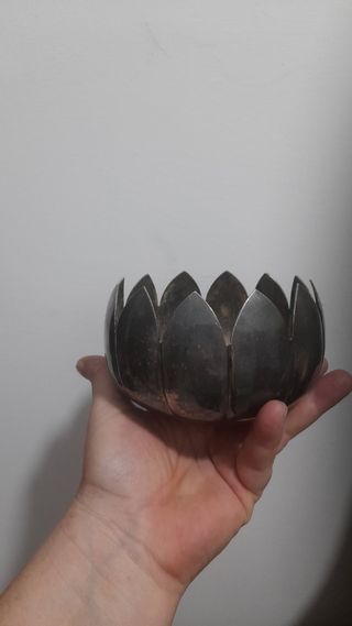 Ciotola vintage a forma di fiore di loto