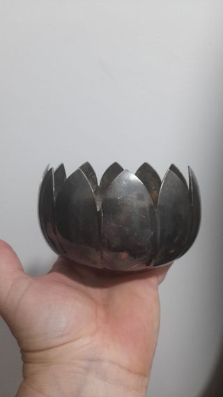 Ciotola vintage a forma di fiore di loto