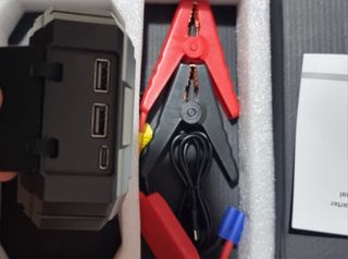 Arrancador Yusman 12V 7000A 12800mAh