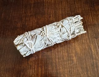 1 pezzo (mazzo) white sage incense