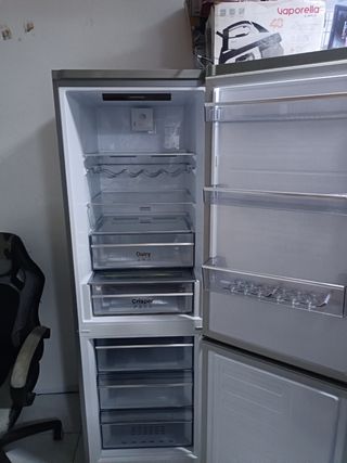 Nevera Grundig - Refrigerador Acero
