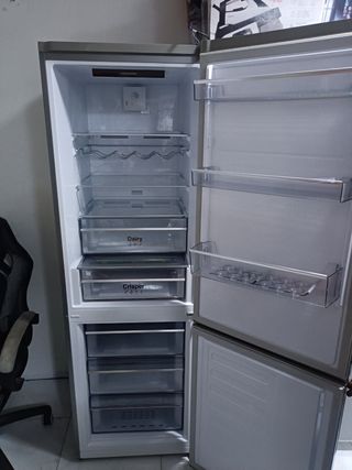 Nevera Grundig - Refrigerador Acero