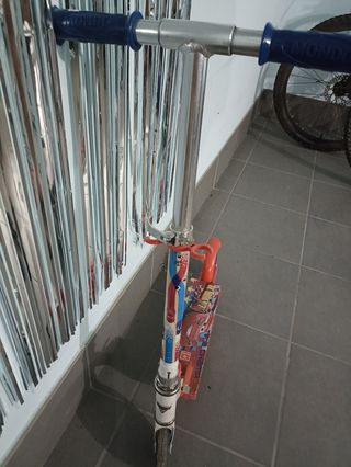 Patinete infantil Cars