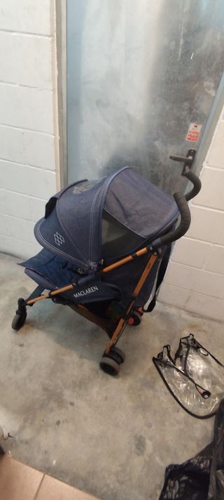 Cochecito Maclaren Plegable nuevo  costo 5oo euros