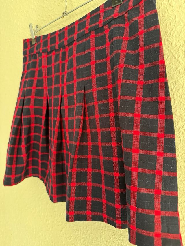 Falda escocesa Easy Wear - roja y negra