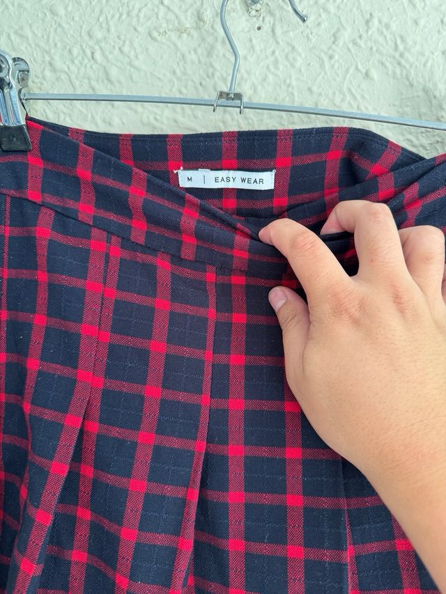 Falda escocesa Easy Wear - roja y negra