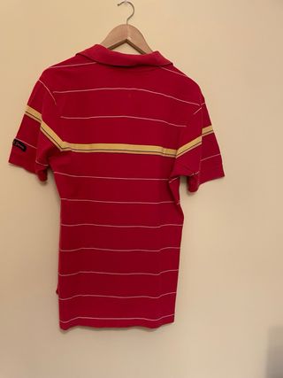 Polo Manga corta Hilfiguer Denin rojo.