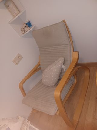 Mecedora beige madera infantil