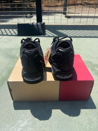 Nike Air Max 95 x Levi's - Negras