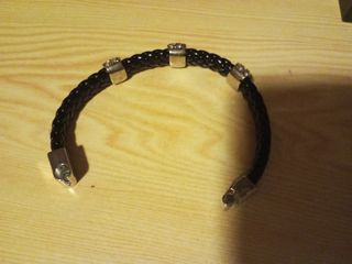 Pulsera cuero negra-plata con cristales de SWAROSK