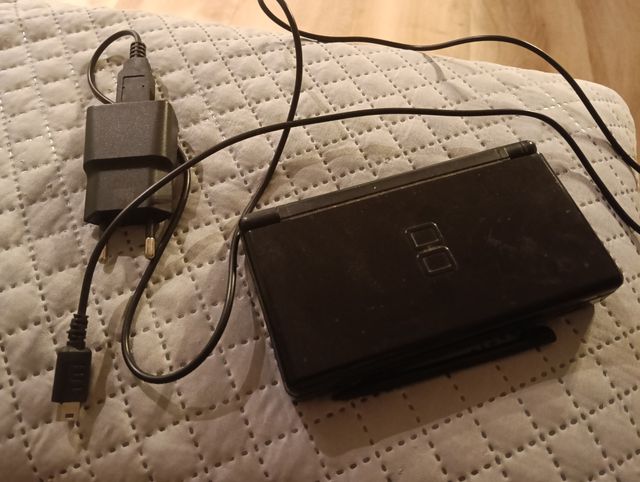 Nintendo DS Lite negra