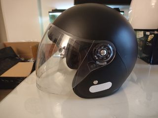 Casco moto negro mate
