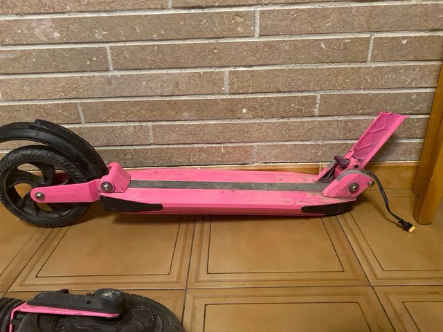 Patinete eléctrico ecoXtreme rosa