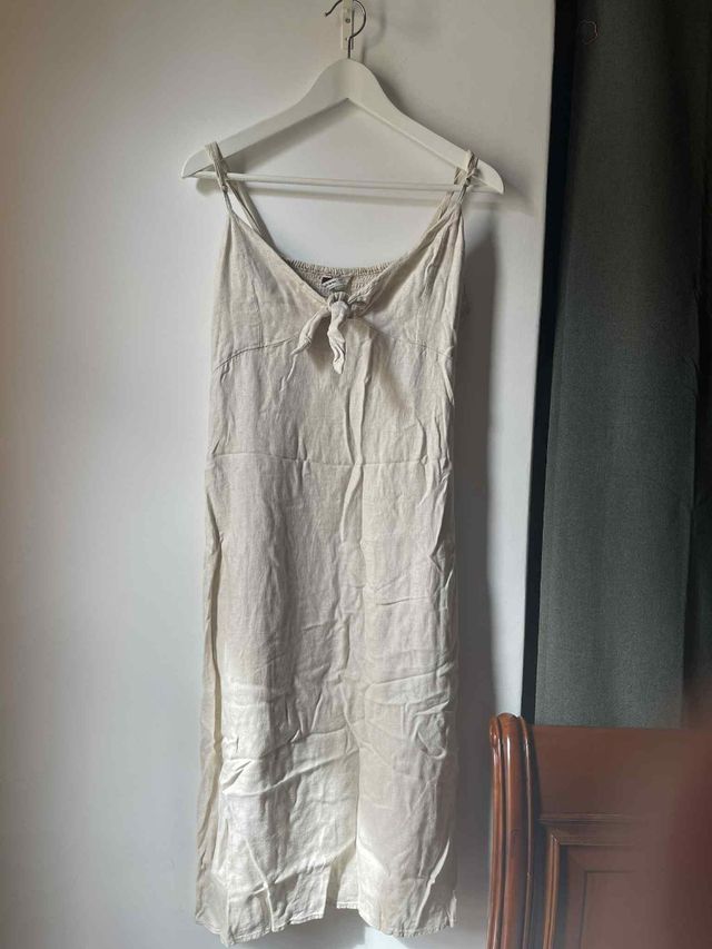 Vestido bege curto - ótimo estado