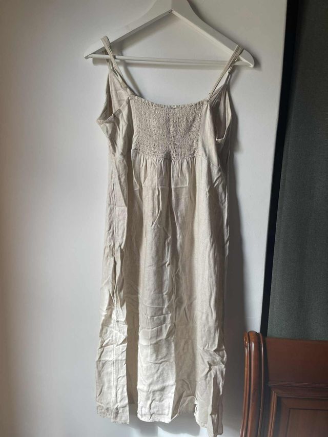 Vestido bege curto - ótimo estado