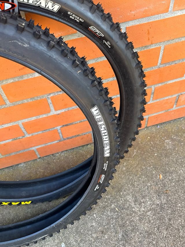 2 Pneus Maxxis WetScream 27.5x2.5 Super Tacky