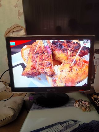 TV Samsung negra