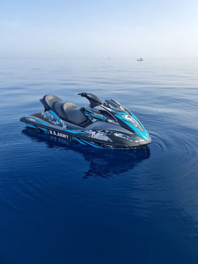 Moto acuática Yamaha - Impecable