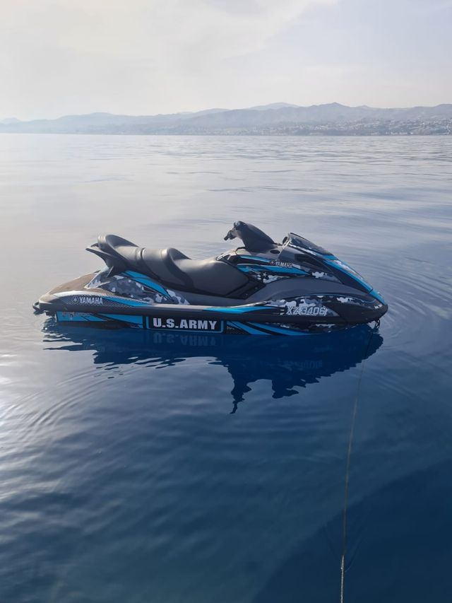 Moto acuática Yamaha - Impecable