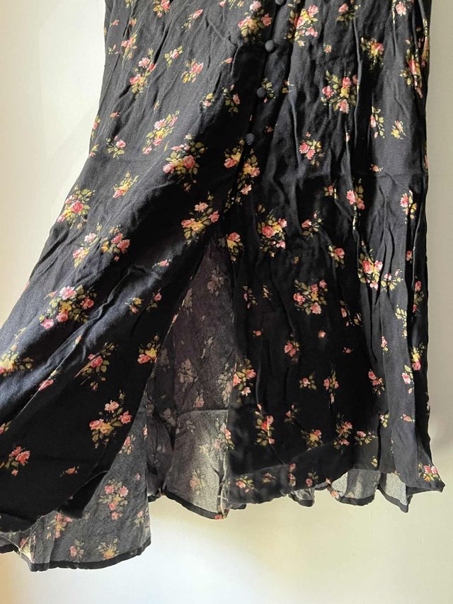 Saia Midi Floral Preta