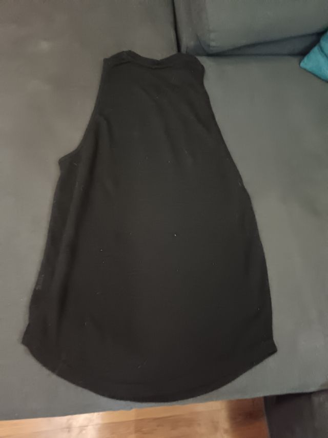 Camiseta negra tirantes