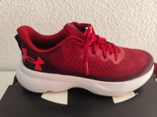 Zapatillas Under Armour rojas 42.5