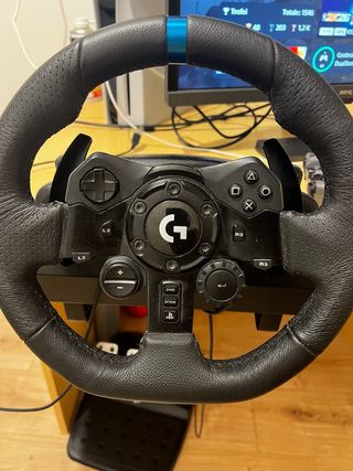 Logitech G923 PS4/PS5/PC Volante + Pedali