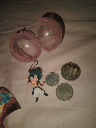 Figura Dragon Ball + Yenes