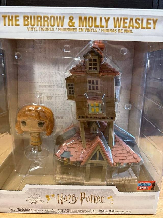 Funko POP Town 16: The Burrow & Molly Weasley