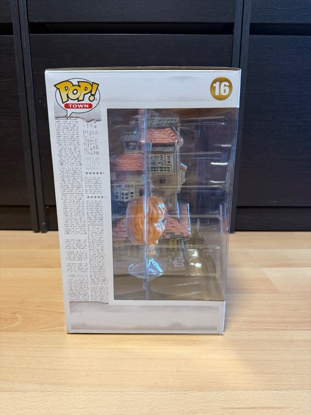 Funko POP Town 16: The Burrow & Molly Weasley