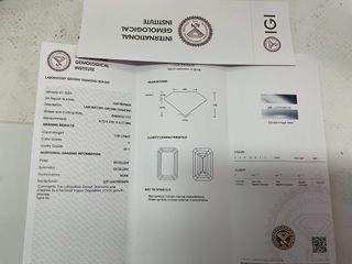 sortija oro 18k con piedra con diamante de laboratorio