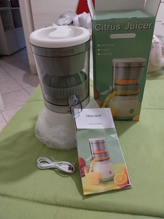 Spremiagrumi Citrus USB portatile